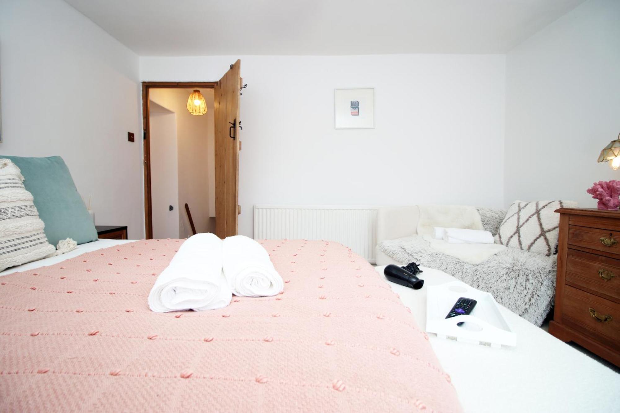 Little Gem In The Mumbles! Fishermans Cottage With Log Burner, Dog Friendly And Welcome Breakfast Hamper! Luaran gambar